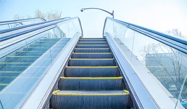 outdoor-escalator